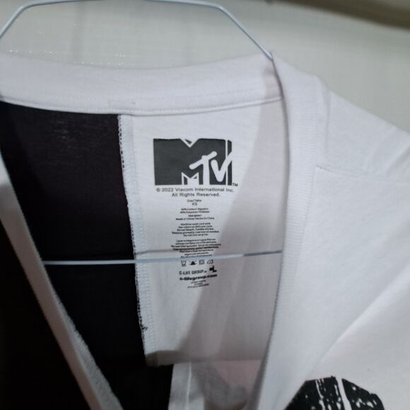 MTV Short Sleeve Tee Junior Size XS - Picture 3 of 4